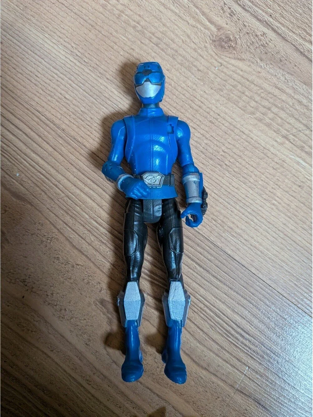 Power Rangers Figurines Set Of 5 With Accessories